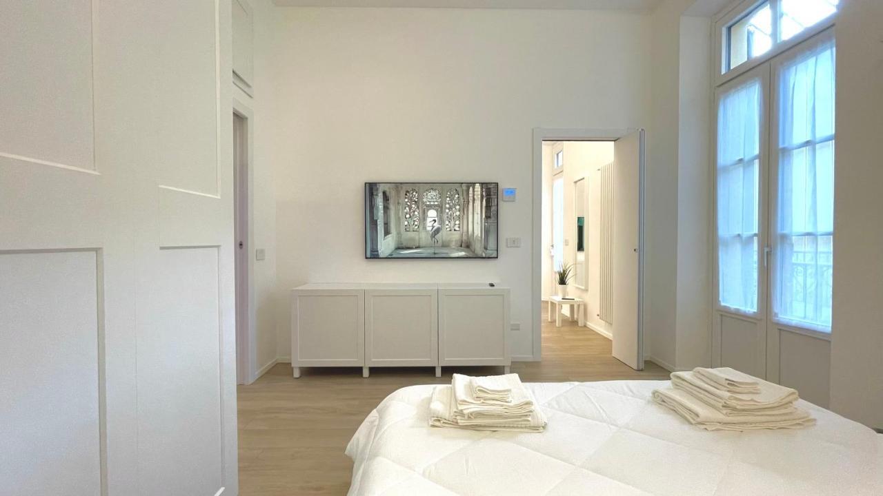 Appartamento Casa Manzoni Deluxe Mxp Town Center Gallarate Esterno foto